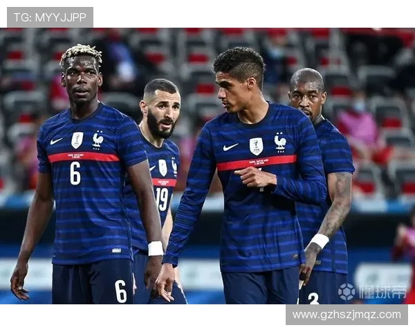 英超阿史东维拉的主教练：球队战术与领导力分析