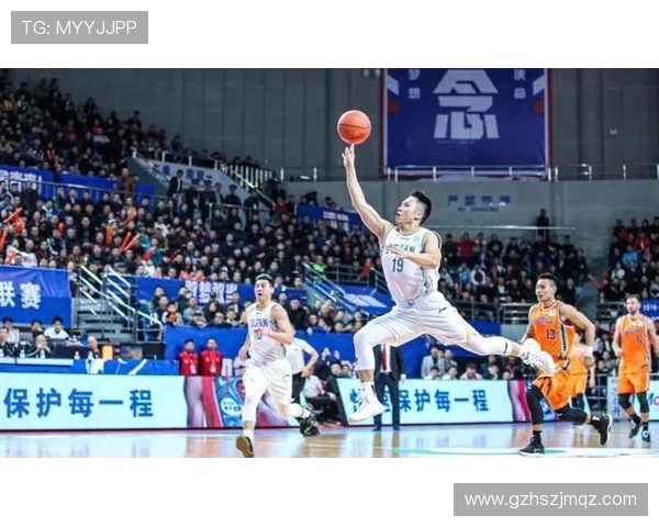 篮球训练中“高对抗控球训练”是否比常规控运更具实战意义