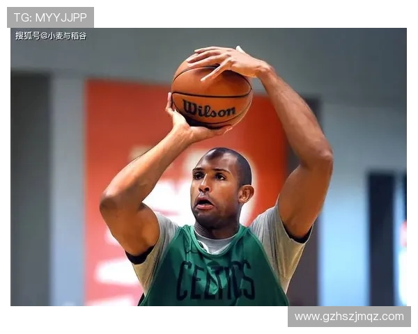 艾尔·霍福德作为老将依旧在凯尔特人发挥防守支柱作用