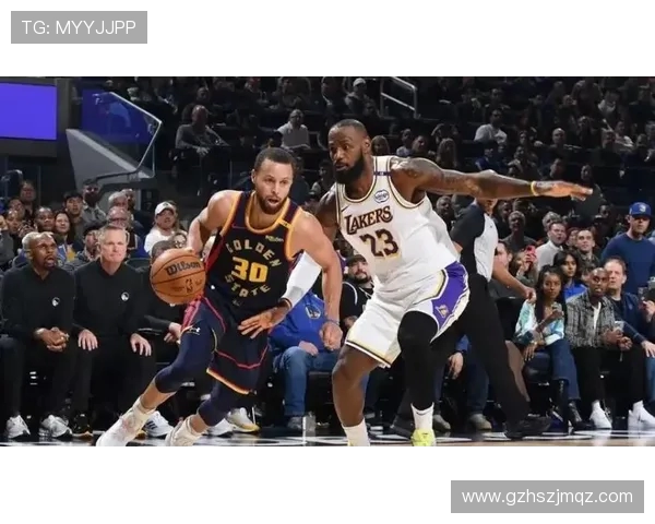 2018年NBA全明星正赛詹姆斯队险胜库里队上演对攻大战